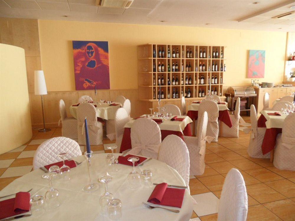 B&B Hotel Cuneo Cristal Εξωτερικό φωτογραφία