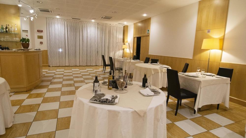 B&B Hotel Cuneo Cristal Εξωτερικό φωτογραφία