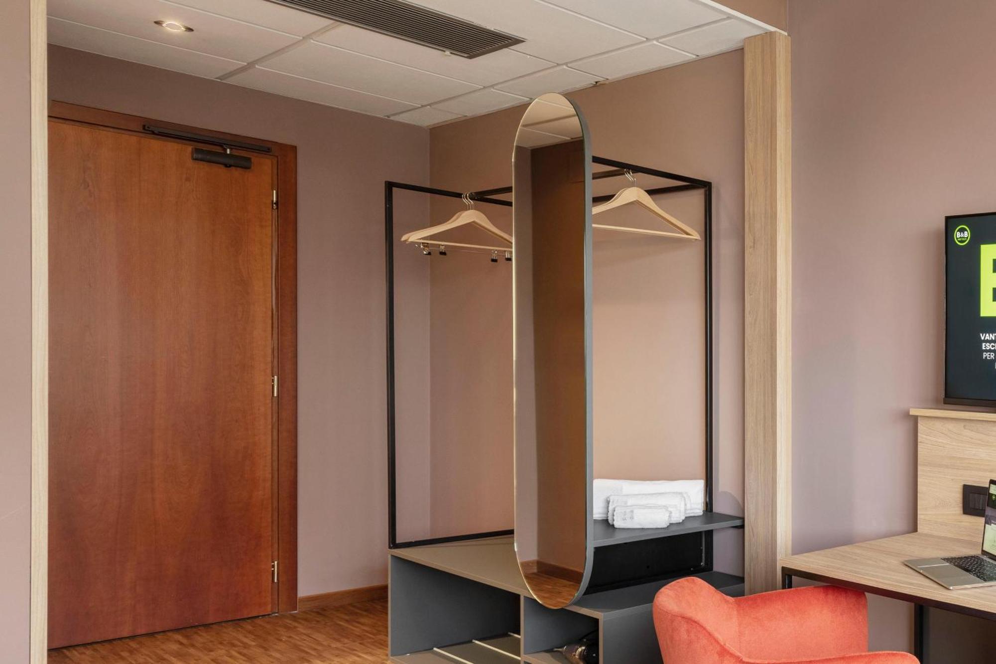 B&B Hotel Cuneo Cristal Εξωτερικό φωτογραφία
