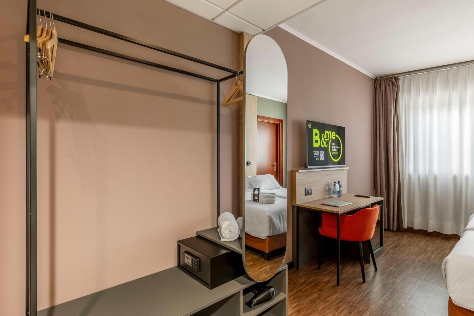 B&B Hotel Cuneo Cristal Εξωτερικό φωτογραφία