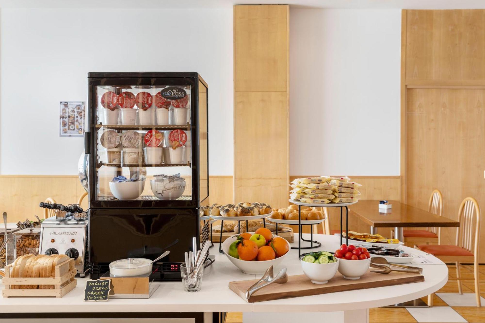 B&B Hotel Cuneo Cristal Εξωτερικό φωτογραφία