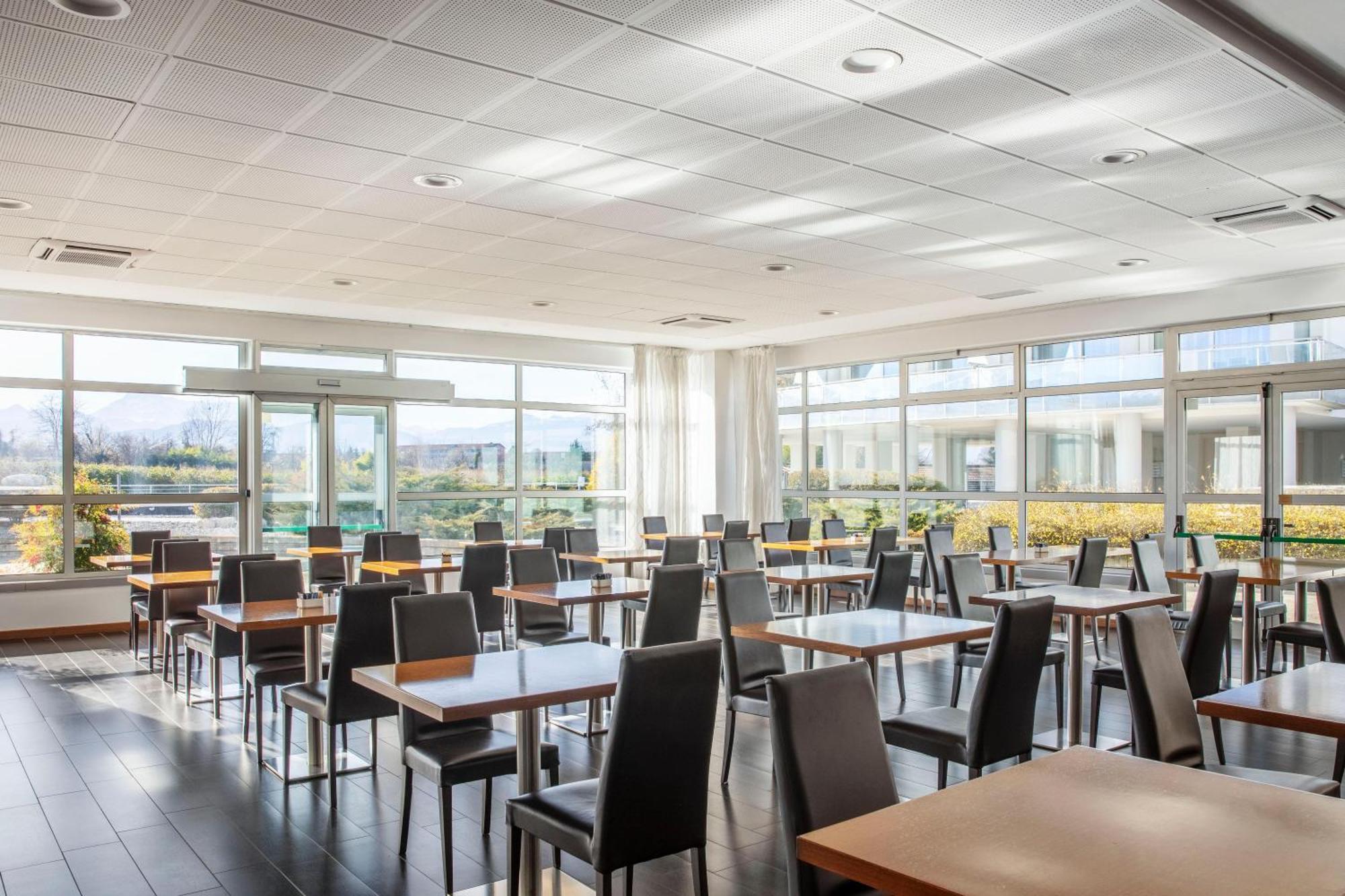 B&B Hotel Cuneo Cristal Εξωτερικό φωτογραφία
