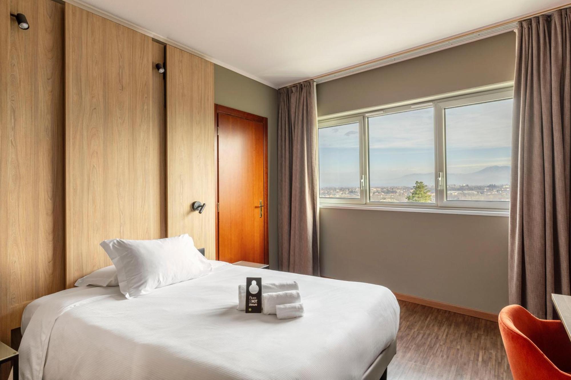 B&B Hotel Cuneo Cristal Εξωτερικό φωτογραφία