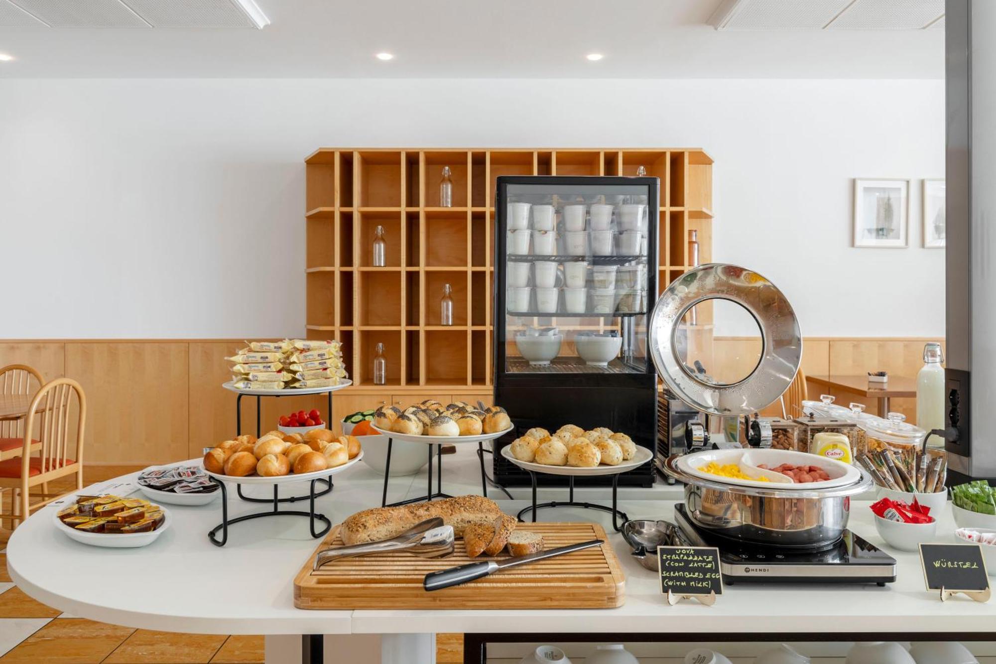 B&B Hotel Cuneo Cristal Εξωτερικό φωτογραφία