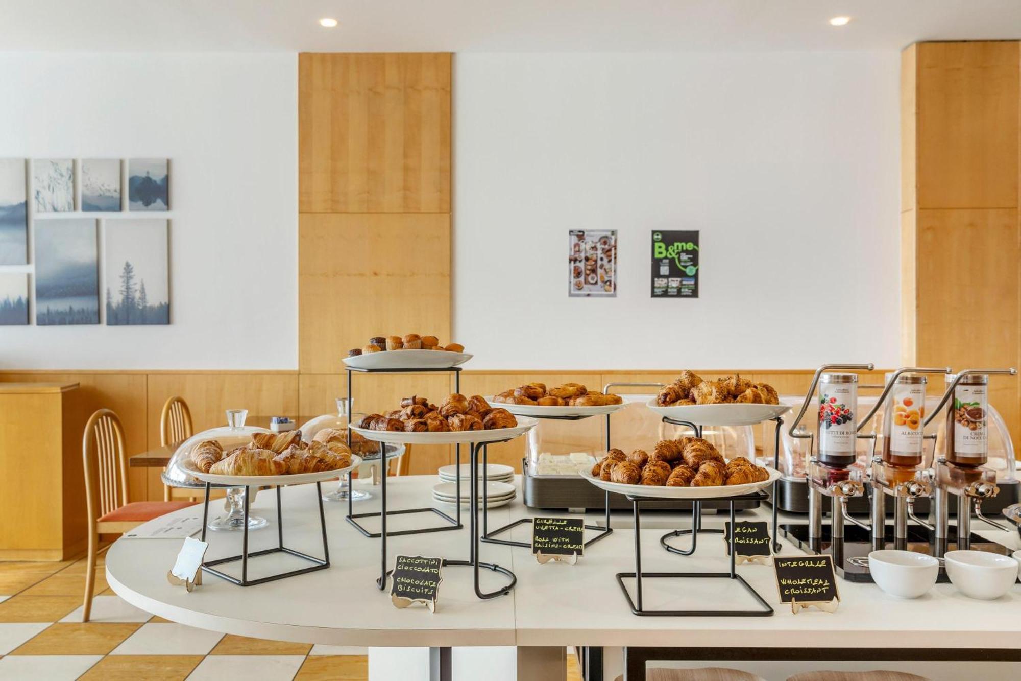 B&B Hotel Cuneo Cristal Εξωτερικό φωτογραφία